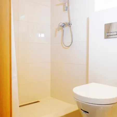 Letniskowy Pod Lasem Lodge Γκντανσκ